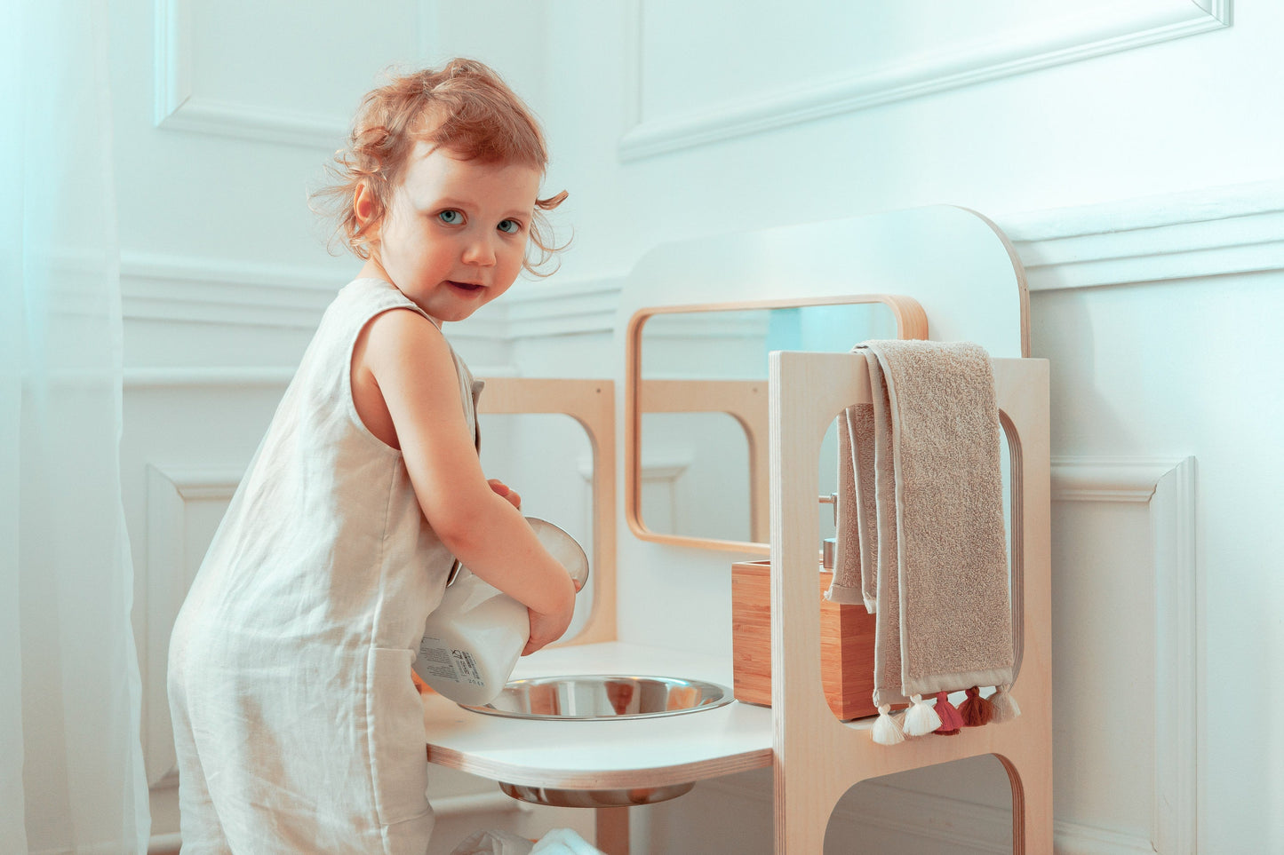 Montessori self-care station | HINGI Tara | Montessori Washbasin | Toddler shelf