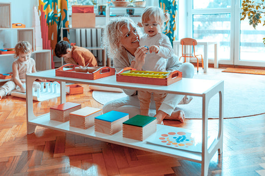 Warum sind Montessori-Möbel so wichtig für die Entwicklung von Kleinkindern?