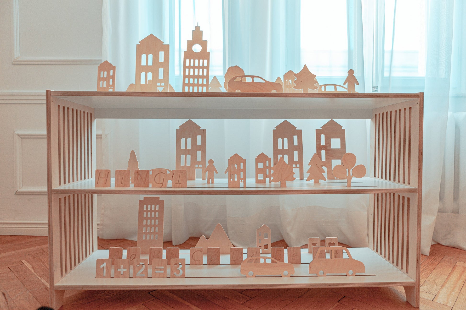 HINGI Stori Worlds - NYC | Jouet en bois | Jouet Montessori | Jouet créatif | Petite étagère du monde